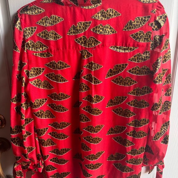 NWOT Alice + Olivia Sheila Lips Burnout Tie-Neck Top Cheetah Print Size M - Picture 6 of 13